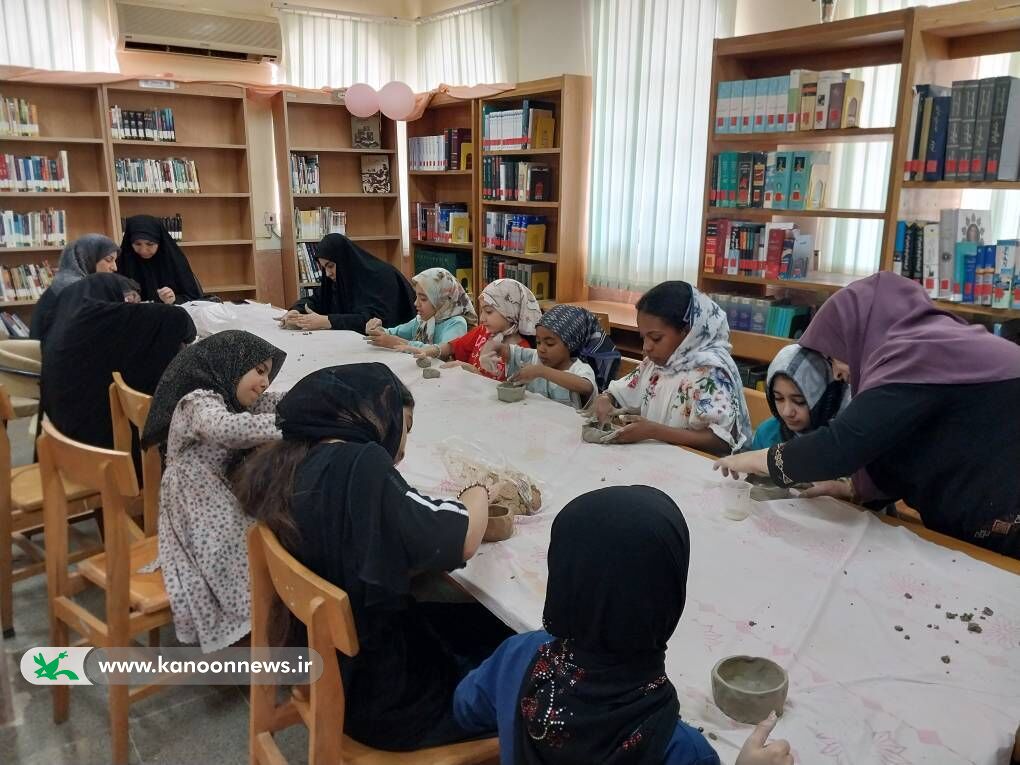 از سفالگری تا غنای کلام در «چهارشنبههای کانونی» بندر امام حسن(ع)