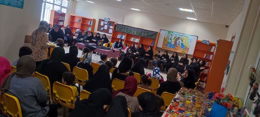 آیین «چهل روز، چهل یادواره» در مرکز شماره ۱۴ کانون کرمانشاه برگزار شد