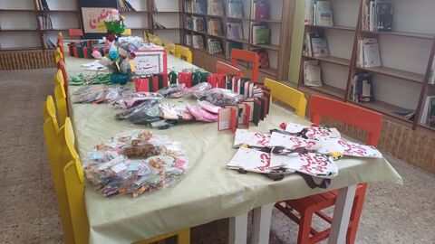 در راستای اجرای پویش ملی هدیه خوبان؛نمایشگاه "دست‌سازه‌های حسینی" اعضای کانون همدان افتتاح شد