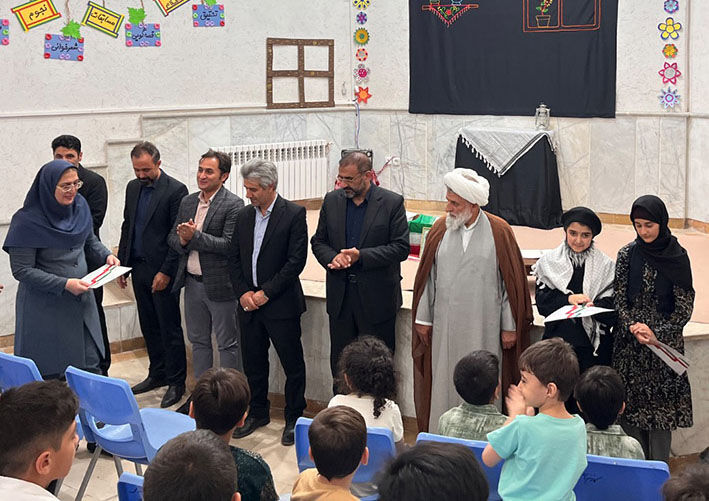 اجرای نمایش «ستاره درخشان» در مراکز کانون پرورش فکری هشجین و کوثر