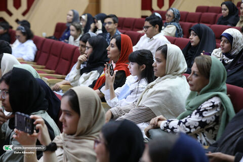 نشست نمایش فیلم و نقد کتاب «زیبا صدایم کن»