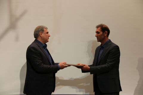 کرمانشاه.  نشست با معاون توسعه و مدیریت منابع