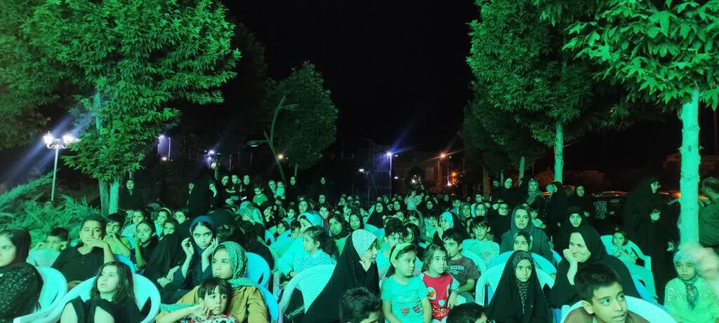 روز دوم سفر تماشاخانه سیار کانون از روستای آجین تا بهار و مریانج