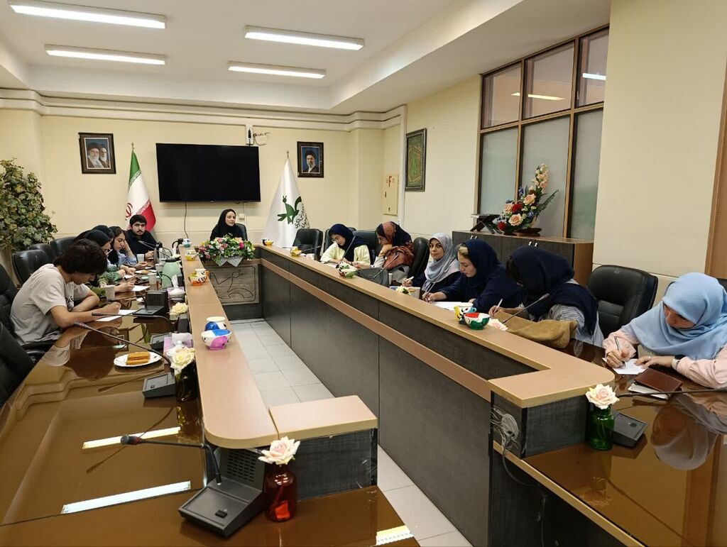نشست ادبی کانون پرورش فکری ارومیه برگزار شد نشست ادبی کانون پرورش فکری ارومیه برگزار شد