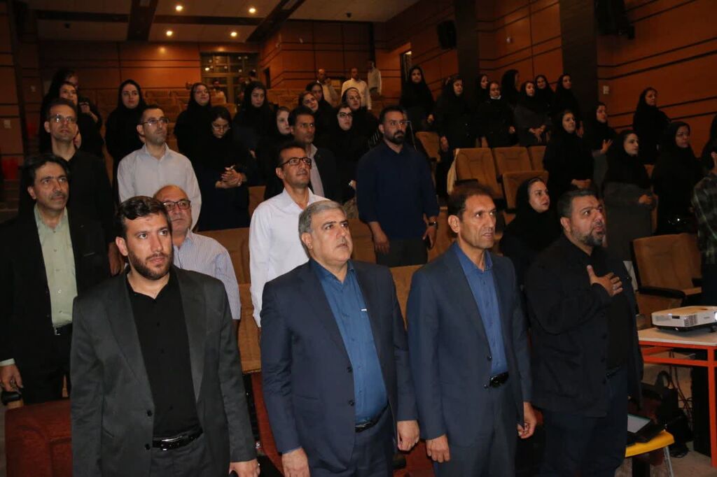 نشست صمیمی معاون توسعه و مدیریت منابع کانون کشور با کارکنان کرمانشاه