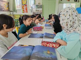 کتاب آتش و دریا، دریچه ای به سوی وطن