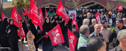 «باید برخاست»؛ وقتی کودکان و نوجوانان کانون، خادمان کوچک زائران حسین(ع) شدند.