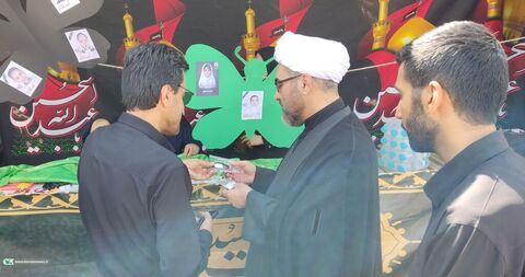 «باید برخاست»؛ وقتی کودکان و نوجوانان کانون، خادمان کوچک زائران حسین(ع) شدند.