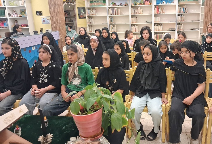 فضای معنوی اربعین در مرکز کاشان یک؛ دختران کانونیار با برنامههای فرهنگی، حال و هوای حسینی ساختند
