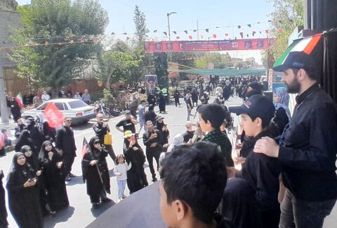 تماشاخانه‌های سیار کانون در مسیر جاماندگان اربعین
