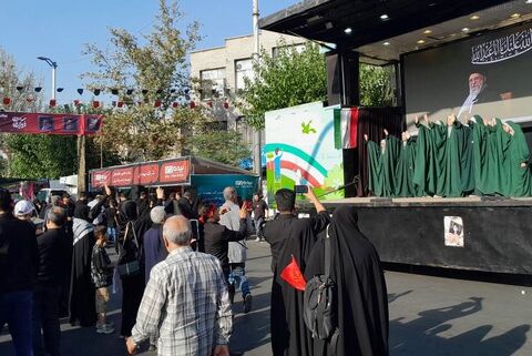 تماشاخانه‌های سیار کانون در مسیر جاماندگان اربعین