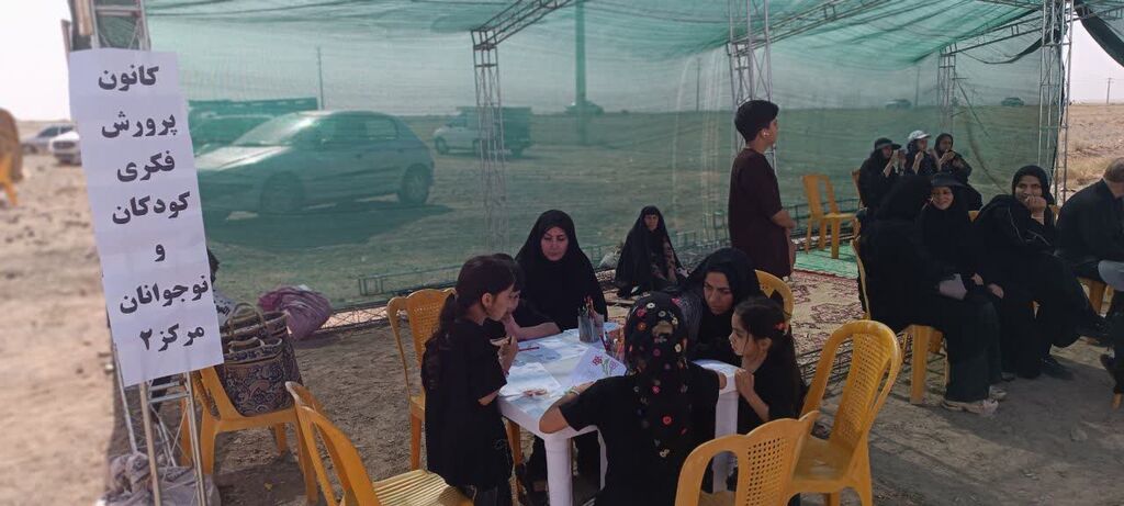 دست سازههای حسینی گناباد 2 «از دستان کوچک تا دلهای کوچک» هدیه اعضای مرکز ۲ گناباد به زائرین