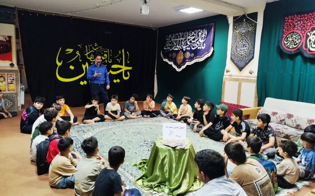 مرکز شماره ۱۳ کانون کرمانشاه میزبان برنامه‌های فرهنگی و معنوی ایام اربعین شد