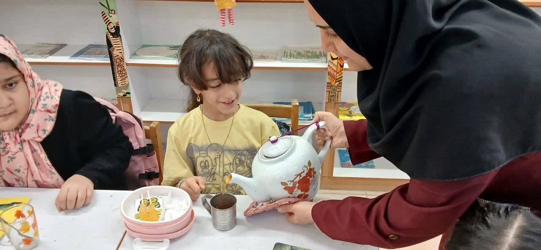 عصرانه‌های دمنوشی در کانون علوم و فناوری‌های نوین اصفهان