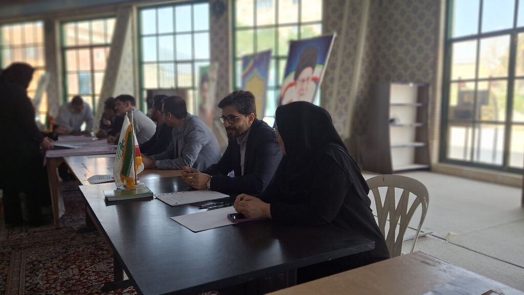 کانون پرورش فکری خراسان شمالی پای میز خدمت نشست