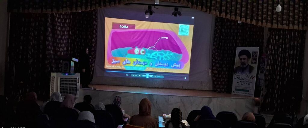 کارگاه «سفر به دنیای شگفت‌انگیز بدن انسان» در مرکز کنگاور