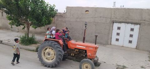 گزارش تصویری/ سفر تماشاخانه سیار از تویسرکان تا رزن استان همدان