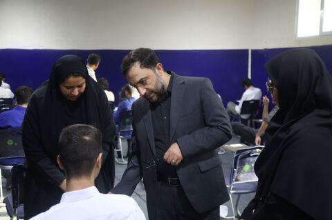 بازدید مدیرعامل و معاون وزیر از آزمون‌های نهایی هرمزگان