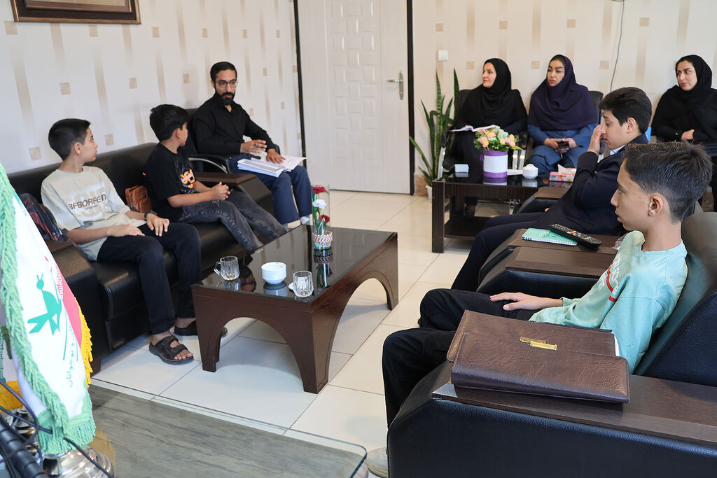 جلسه شورای نوجوانان کانون چهارمحال و بختیاری تشکیل شورای نوجوانان کانون چهارمحال و بختیاری برای برنامهریزی عملیاتی