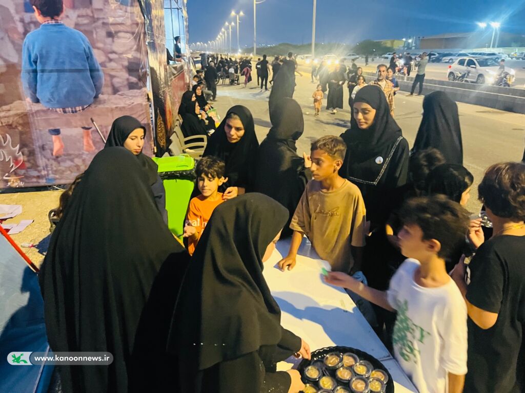 موکبی برای کودکان و نوجوانان جا مانده از پیاده روی اربعین