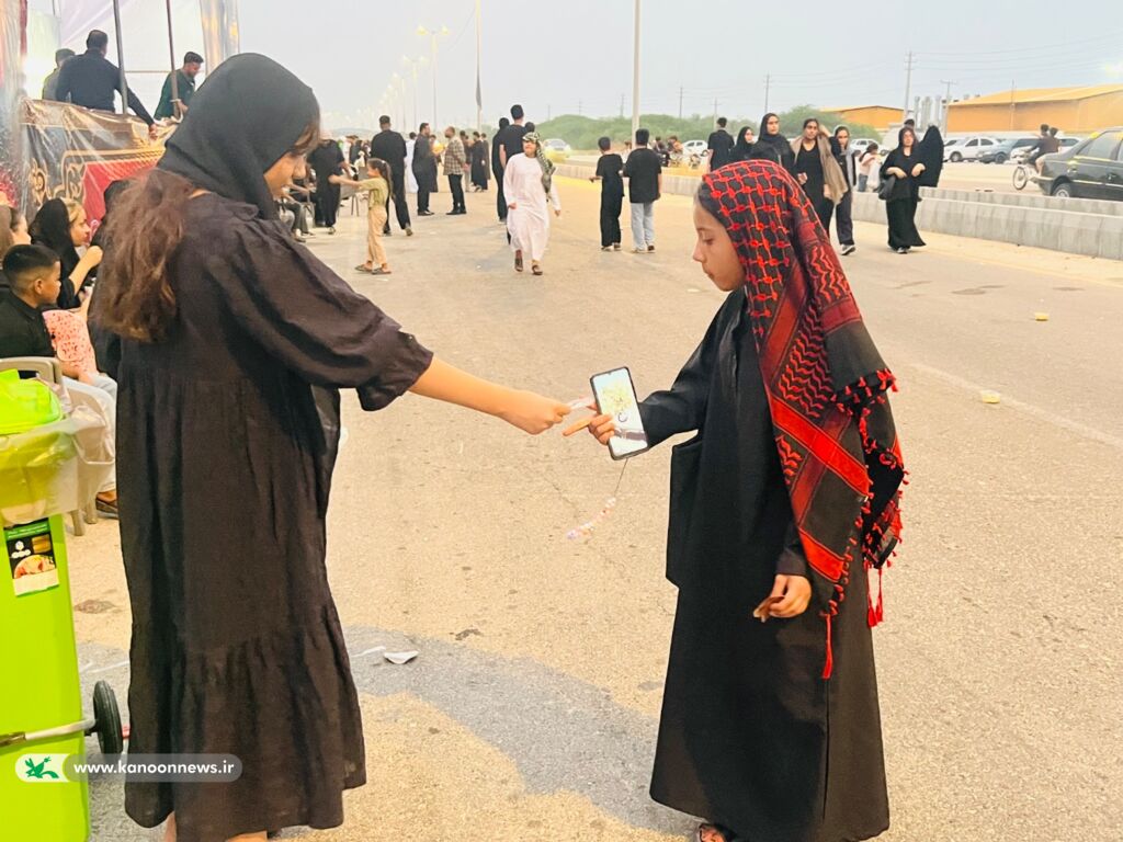 موکبی برای کودکان و نوجوانان جا مانده از پیاده روی اربعین