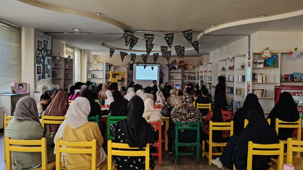 بررسی نظامنامه فعالیتهای تابستانی، بازدید از طرح کانونمحله و حضور در رویداد فناوری نانو
