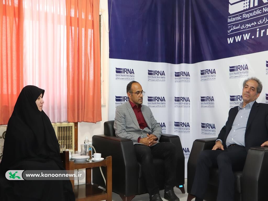 تبریک روز خبرنگار با حضور مدیرکل کانون گلستان در ایرنا تبریک روز خبرنگار با حضور مدیرکل کانون گلستان در ایرنا
