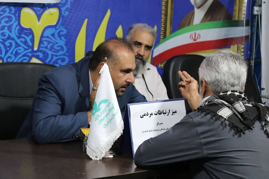 میز ارتباطات مردمی کانون پرورش فکری مازندران در یکصد و شصتمین تجمع میدانی مردم ساری برپا شد
