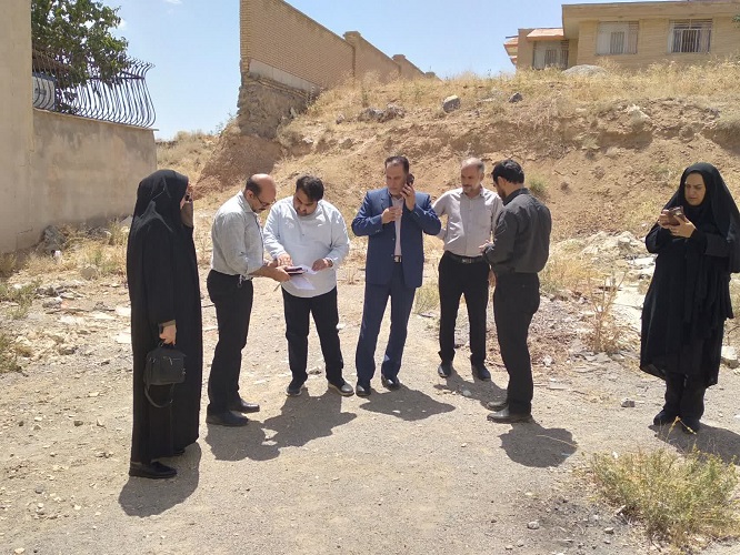 مدیرکل کانون پرورش فکری استان اصفهان به همراه فرماندار از پروژه در حال تکمیل کانون چادگان بازدید کردند؛ گامی بلند در مسیر تحقق عدالت فرهنگی