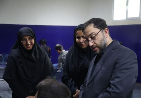 سفر یک روزه مدیرعامل کانون و معاون وزیر به هرمزگان در قاب تصویر