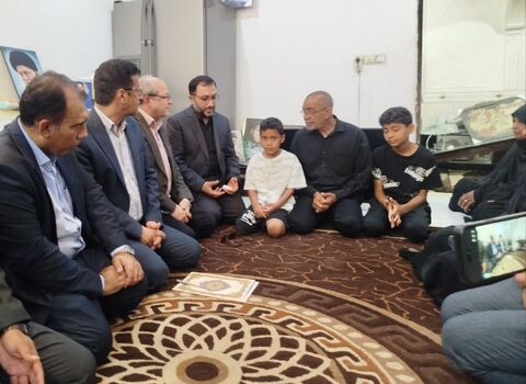 سفر یک روزه مدیرعامل کانون و معاون وزیر به هرمزگان در قاب تصویر