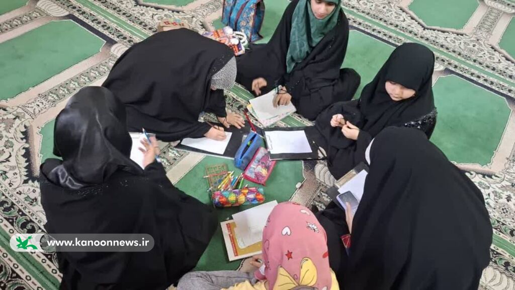 کتابخانه سیار روستایی دشتستان میهمان کودکان دهقاید شد