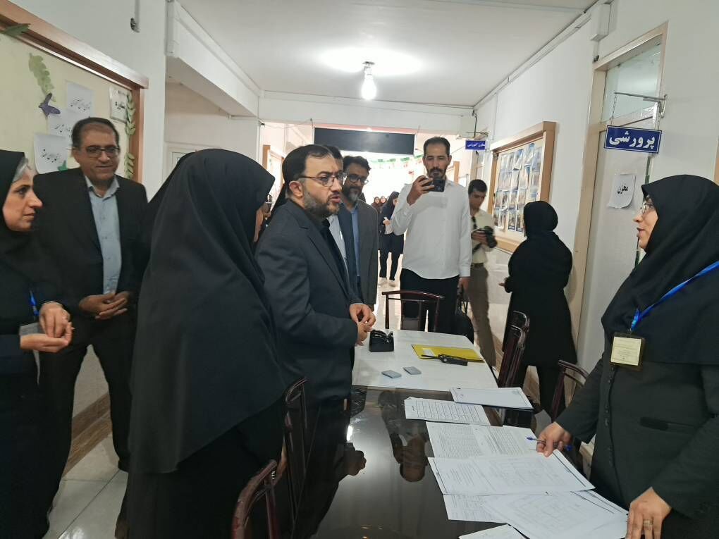 سفر مدیرعامل کانون و معاون وزیر به هرمزگان