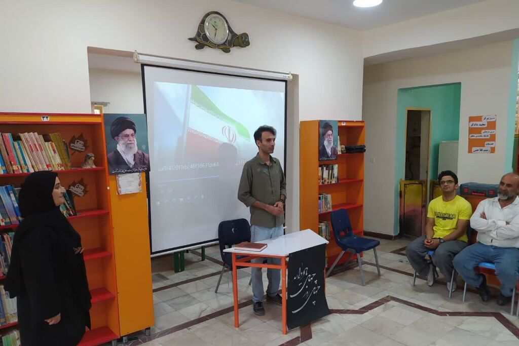 آیین بزرگداشت رهبر شهید در کانون نودشه برگزار شد