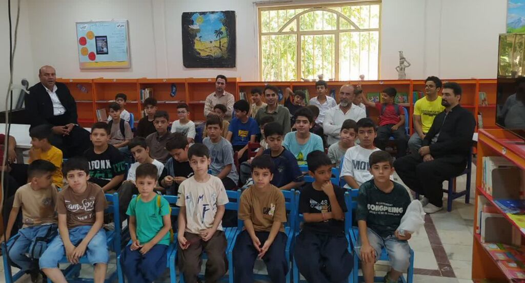 کرمانشاه. نودشه. یادواره آیین بزرگداشت رهبر شهید در کانون نودشه برگزار شد
