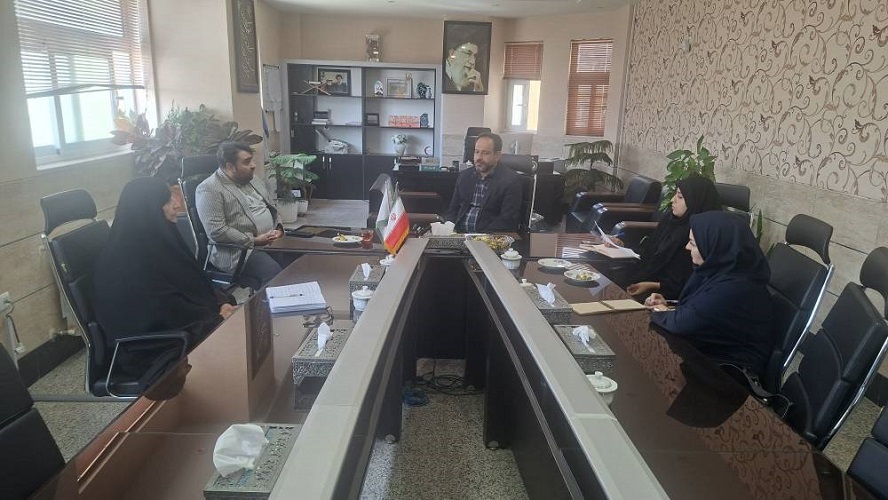 سفر مدیرکل کانون پرورش فکری اصفهان به سمیرم؛ پیگیری خدمترسانی فرهنگی و برنامه رصد بارش شهابی