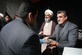 تقدیر استاندار سمنان از مدیرکل کانون استان