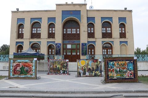 «بیرق غریب» در اصفهان برافراشته شد؛ روایت عاشورا به زبان هنر کودکان و نوجوانان/ گزارش تصویری روز اول