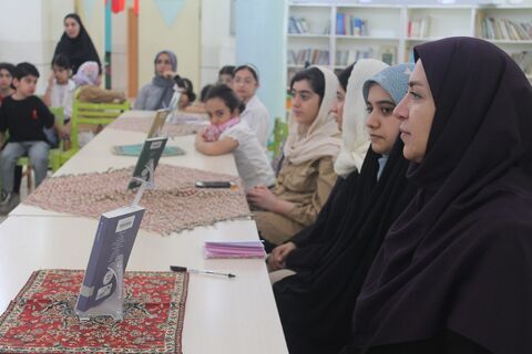 پنجاه‌وهشتمین نشست «صبا»؛ از شعرخوانی نوجوانان تا نقد و گفت‌وگو