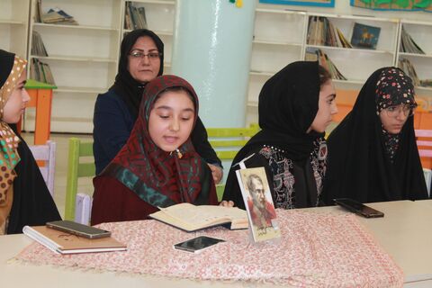 پنجاه‌وهشتمین نشست «صبا»؛ از شعرخوانی نوجوانان تا نقد و گفت‌وگو