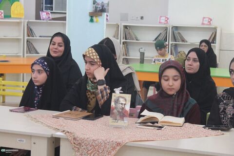پنجاه‌وهشتمین نشست «صبا»؛ از شعرخوانی نوجوانان تا نقد و گفت‌وگو