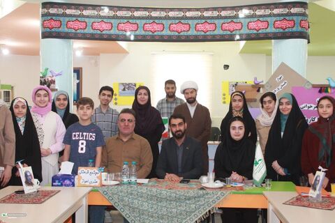 پنجاه‌وهشتمین نشست «صبا»؛ از شعرخوانی نوجوانان تا نقد و گفت‌وگو
