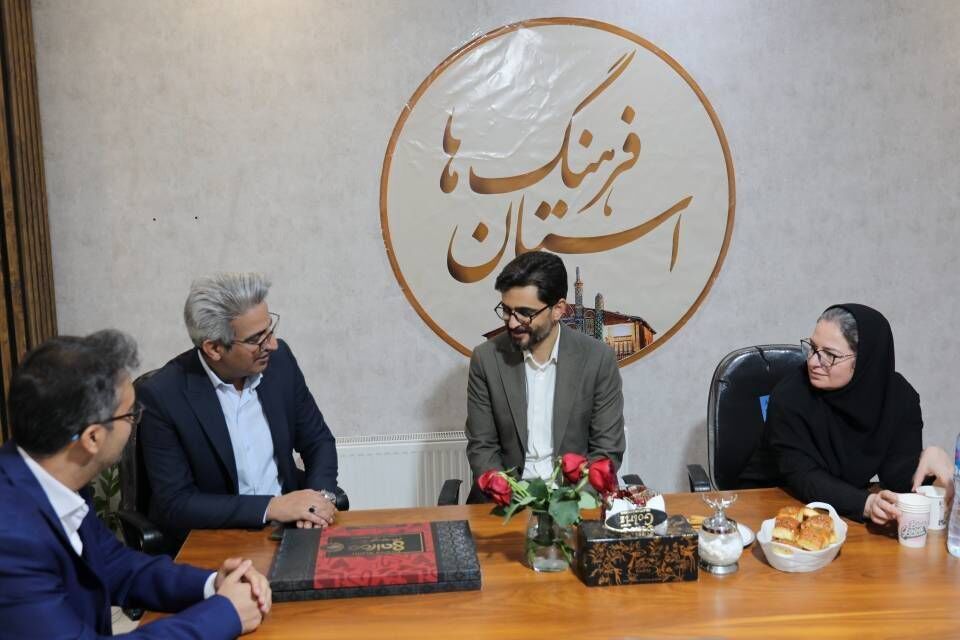 موازی‌کاری فرهنگی را کنار بگذاریم