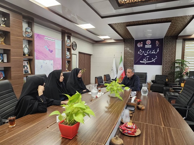 دیدار مسئولان کانون پرورش فکری با فرماندار نجف‌آباد؛ گامی برای توسعه فعالیت‌های فرهنگی نسل آینده
