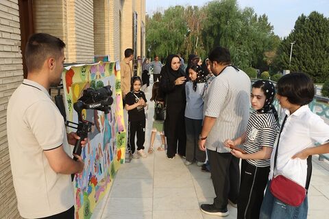 «بیرق غریب» در اصفهان برافراشته شد؛ روایت عاشورا به زبان هنر کودکان و نوجوانان/ گزارش تصویری روز دوم