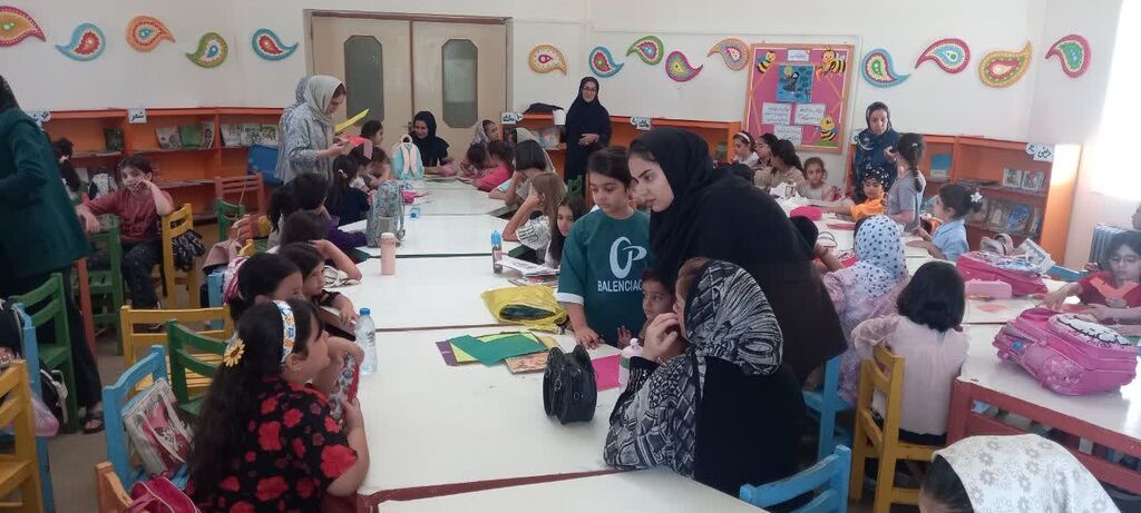 دورهمی تابستانه مادران و دختران در کانون سنقر برگزار شد