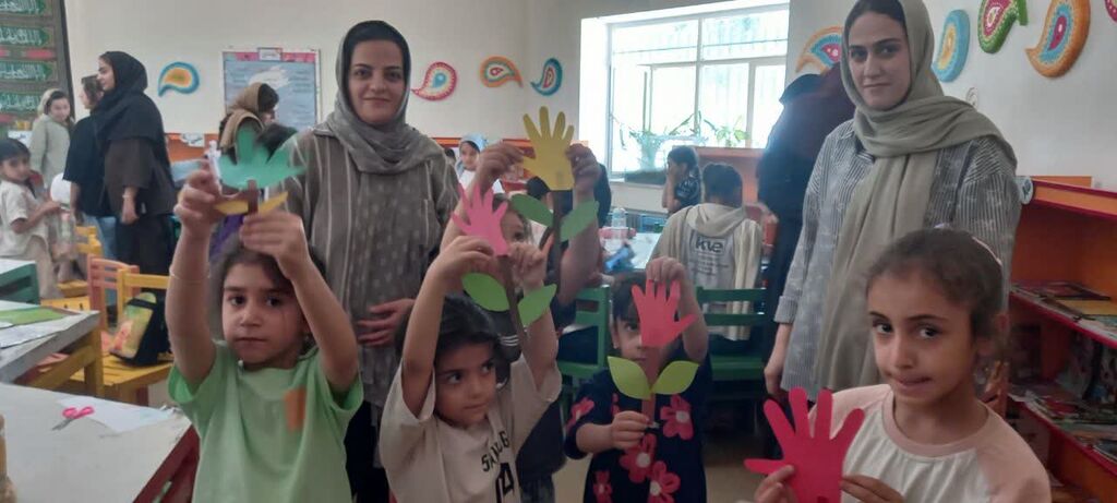 دورهمی تابستانه مادران و دختران در کانون سنقر برگزار شد
