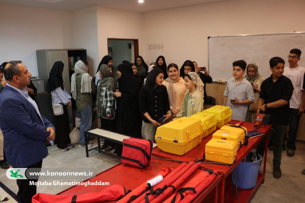 گردشگری علمی در رشت/ کانونیها به دنیای فناوریهای نوین سفرکردند