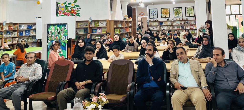مادران و دختران در مرکز فرهنگی هنری شماره ۲ یاسوج، مهارتهای ارتباطی و تصمیمگیری را آموختند