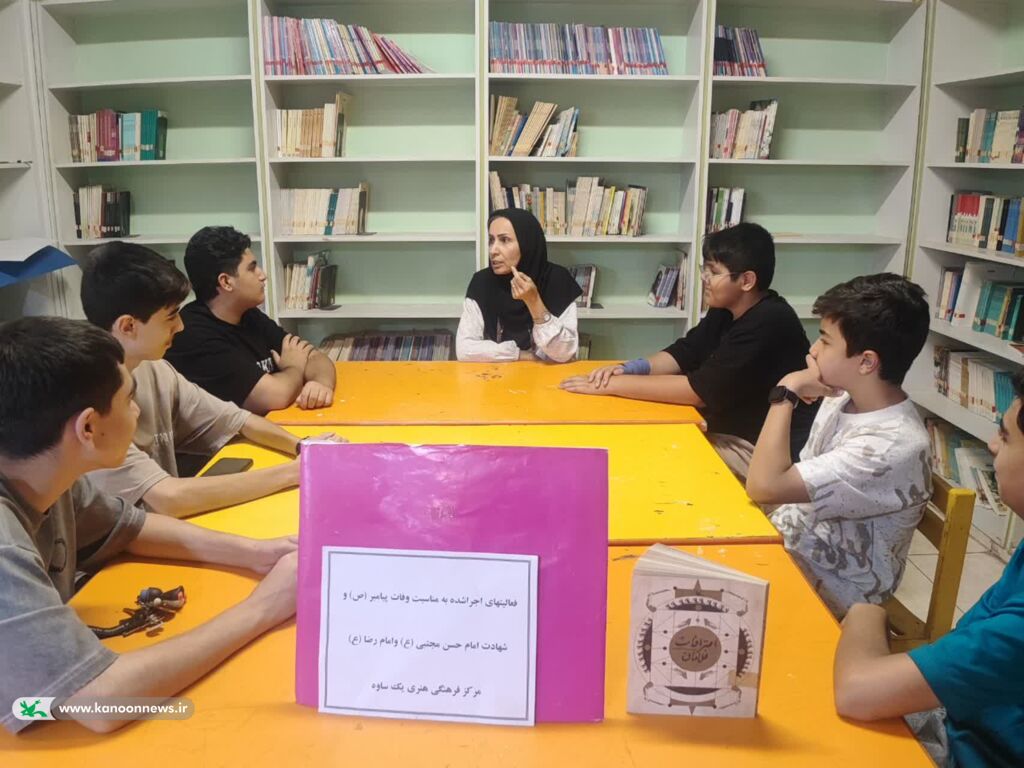 تجلی ارادت به پیامبر مهربانی و امام رئوف در مراکز کانون استان مرکزی